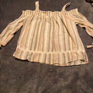 Lauren Conrad Women's M Off the Shoulder        KS